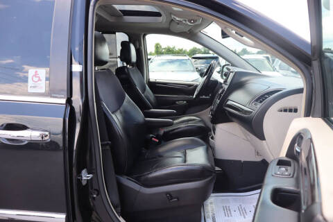 2012 Chrysler Town and Country Limited