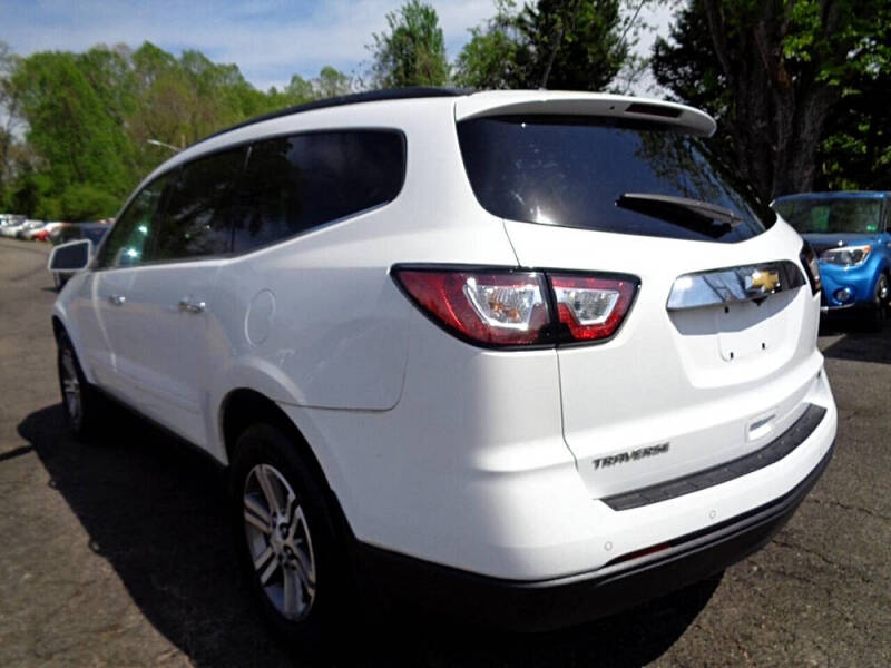 2017 Chevrolet Traverse LT