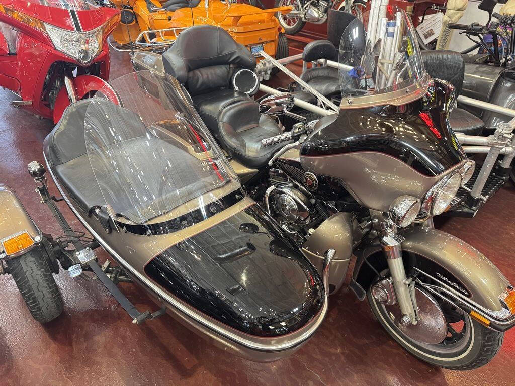 2004 Harley-Davidson FLHTCUI - Electra Glide 40
