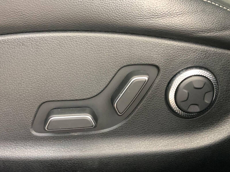 2023 Genesis G80
