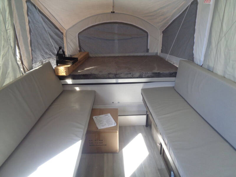 2023 Coachmen RV CLIPPER 107LS