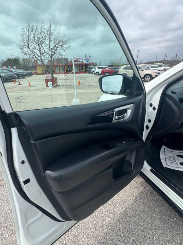 2018 Nissan Pathfinder S