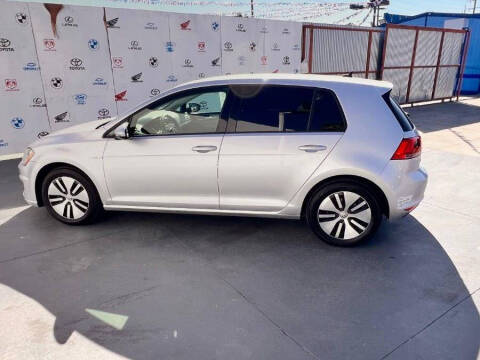 2016 Volkswagen e-Golf SE