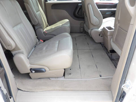 2015 Chrysler Town and Country Touring