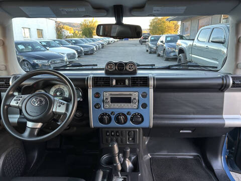 2012 Toyota FJ Cruiser