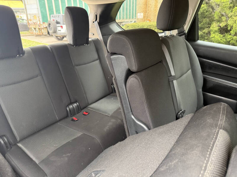 2020 Nissan Pathfinder SV