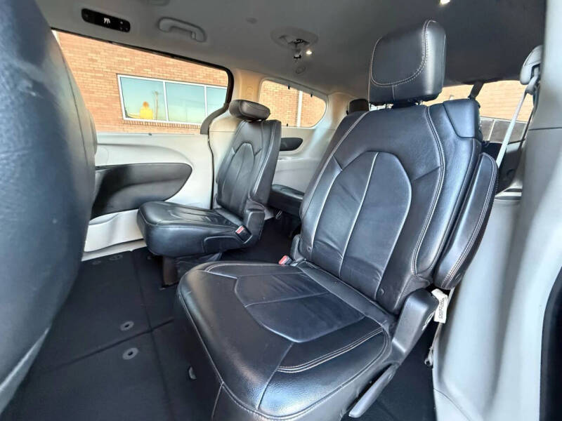 2017 Chrysler Pacifica