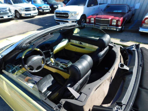 2002 Ford Thunderbird Deluxe