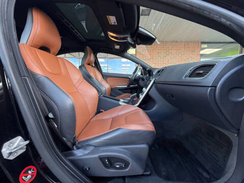 2015 Volvo S60 T5 Platinum