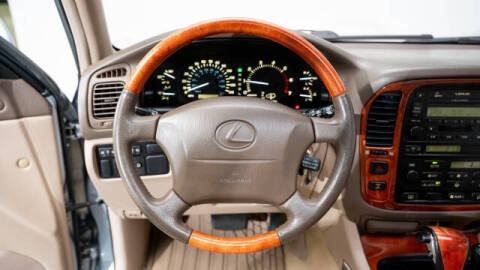 2001 Lexus LX 470