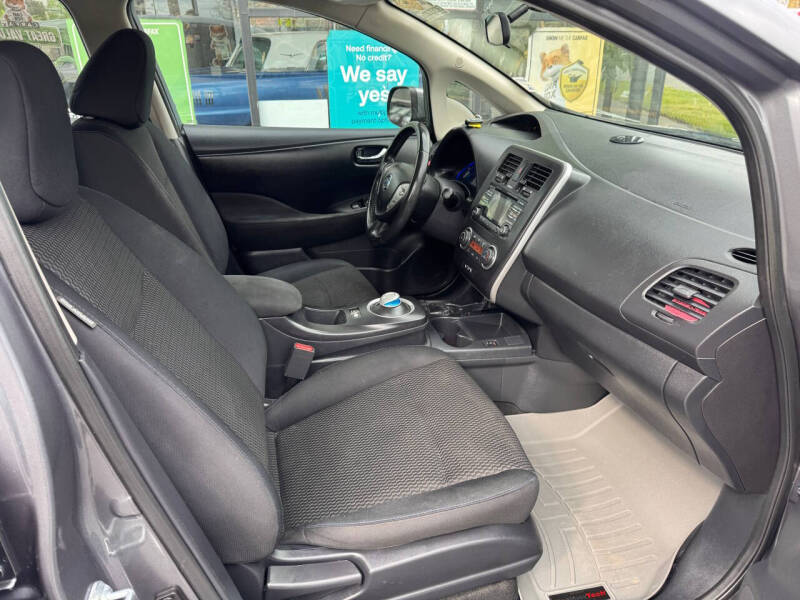 2015 Nissan LEAF S
