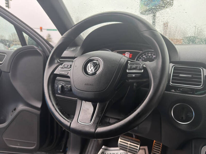 2017 Volkswagen Touareg V6 Wolfsburg