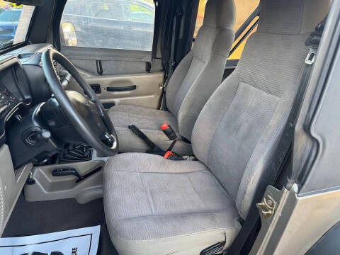 2004 Jeep Wrangler SE