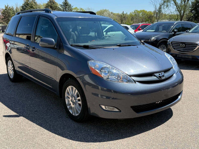 2008 Toyota Sienna XLE