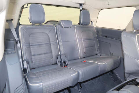 2023 Lincoln Navigator Black Label