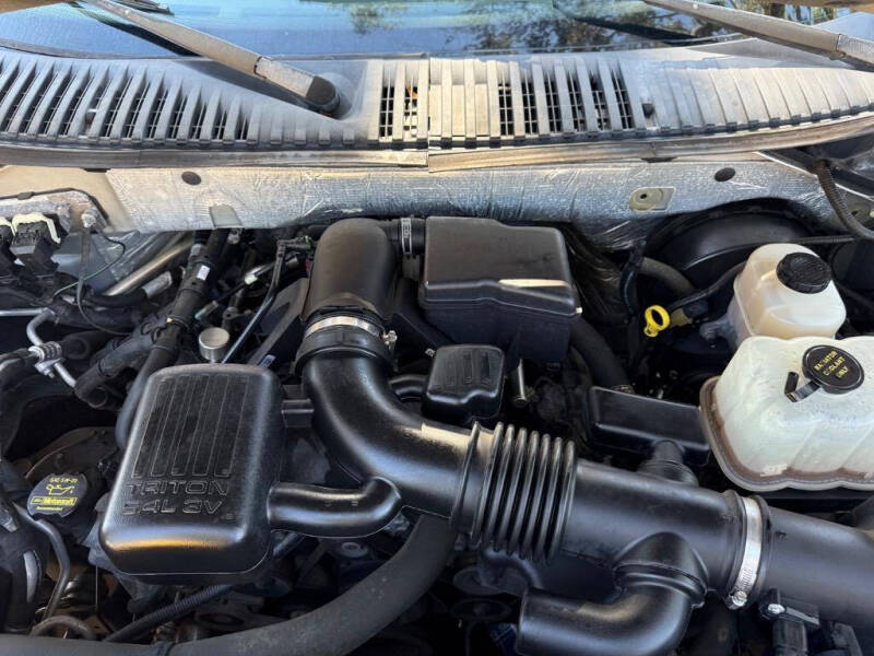 2011 Ford Expedition XLT