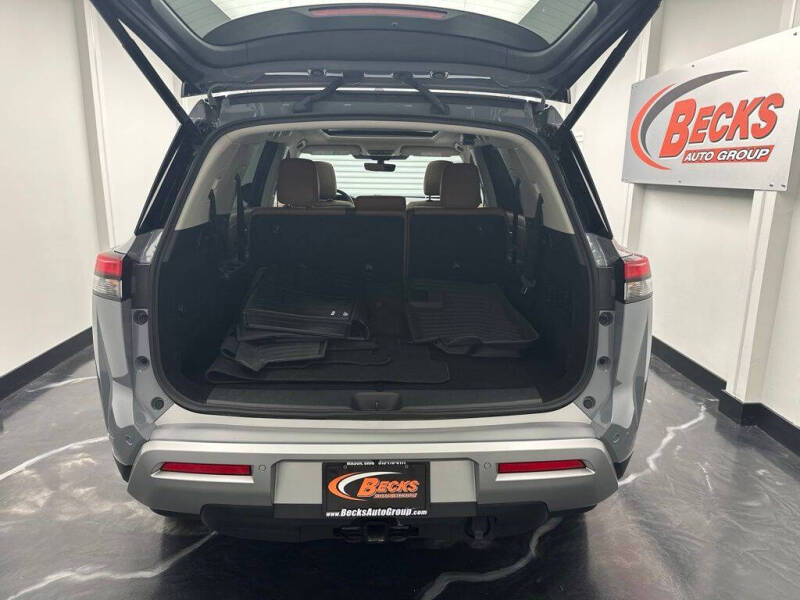 2024 Nissan Pathfinder Platinum