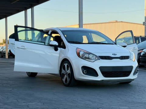 2013 Kia Rio 5-Door SX