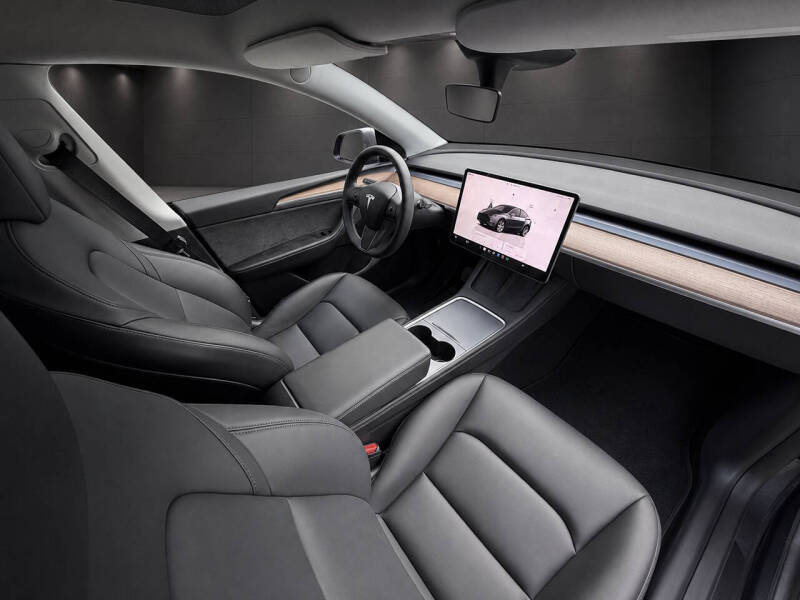 2023 Tesla Model Y Long Range