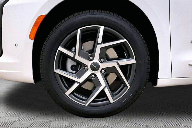 2027 Chrysler Pacifica Pinnacle