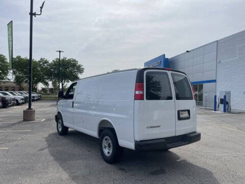2025 Chevrolet Express 3500