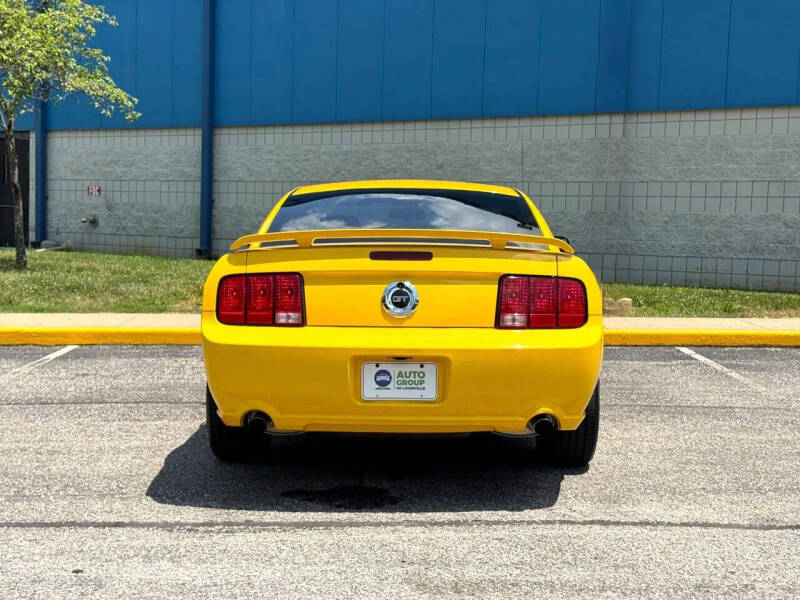 2006 Ford Mustang GT Deluxe