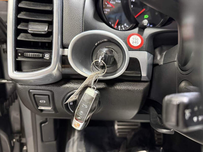 2012 Porsche Cayenne S