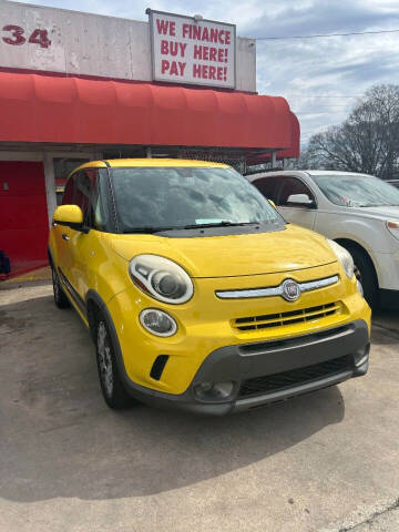 2015 FIAT 500L for sale at LAKE CITY AUTO SALES in Forest Park GA