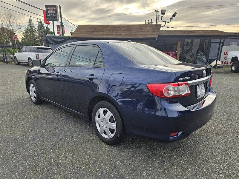 2011 Toyota Corolla LE