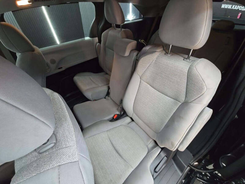 2025 Toyota Sienna LE 8-Passenger