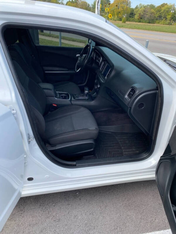 2017 Dodge Charger SXT