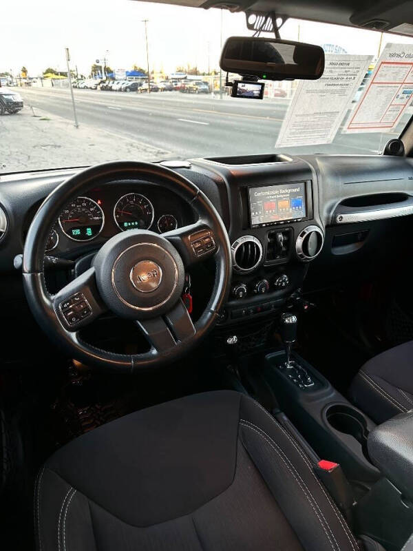 2013 Jeep Wrangler Unlimited Sahara