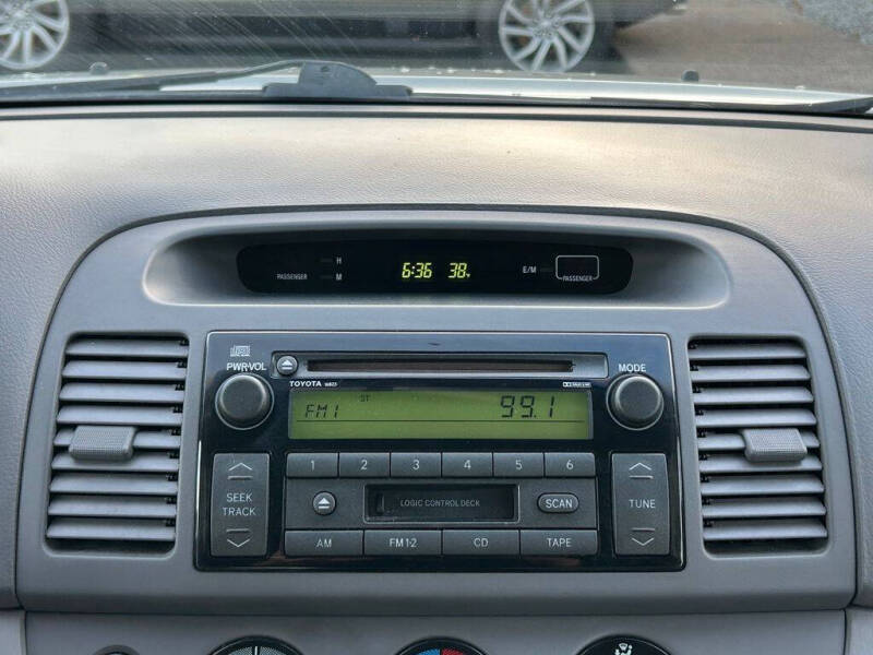 2004 Toyota Camry