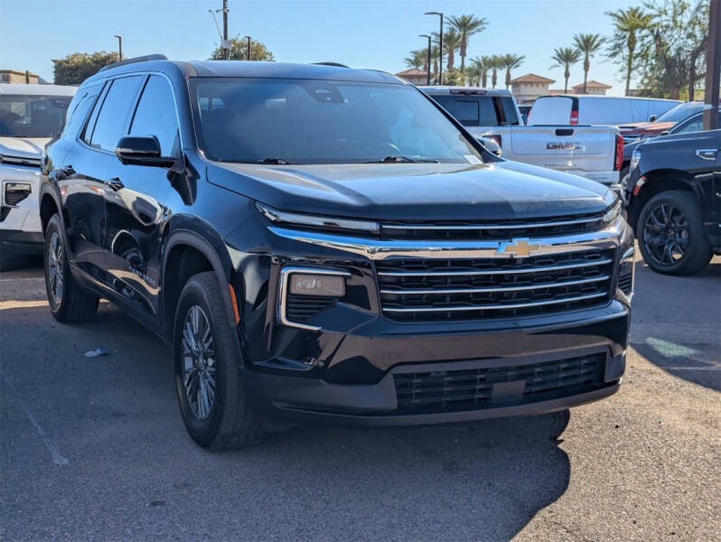 2024 Chevrolet Traverse LT