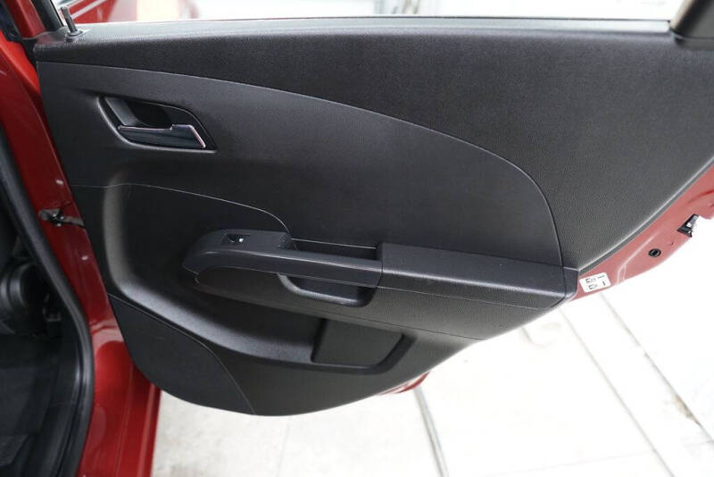 2016 Chevrolet Sonic LT Auto