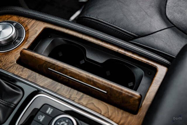 2021 Nissan Armada SL