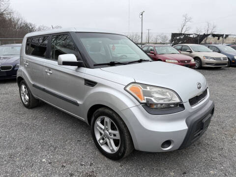 2011 Kia Soul +