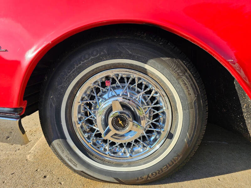 1961 Ford Thunderbird