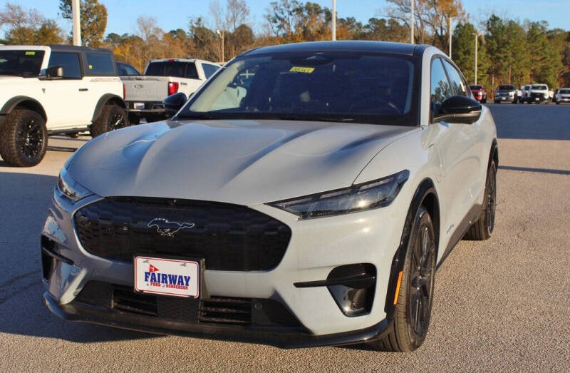 2025 Ford Mustang Mach-E Premium