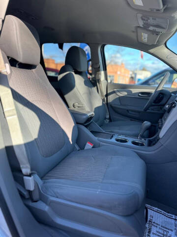 2017 Chevrolet Traverse LS
