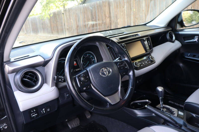 2017 Toyota RAV4 Hybrid Limited