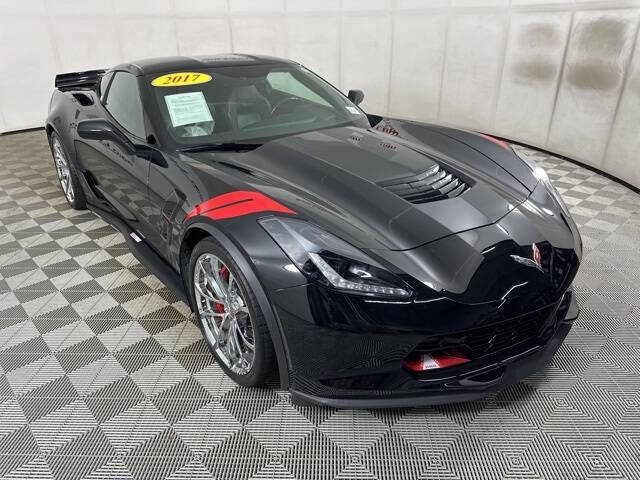 Used 2017 Chevrolet Corvette 2LT with VIN 1G1YY2D74H5112788 for sale in Bloomington, IL