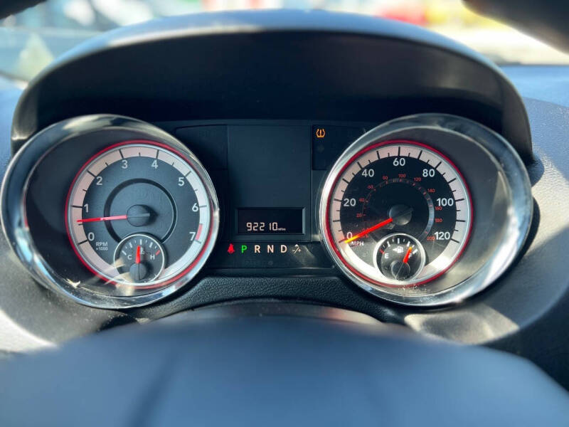 2014 Dodge Grand Caravan SE 30th Anniversary