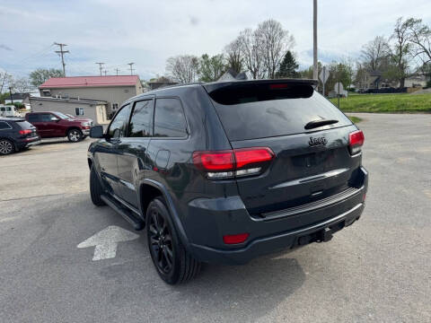2017 Jeep Grand Cherokee Laredo