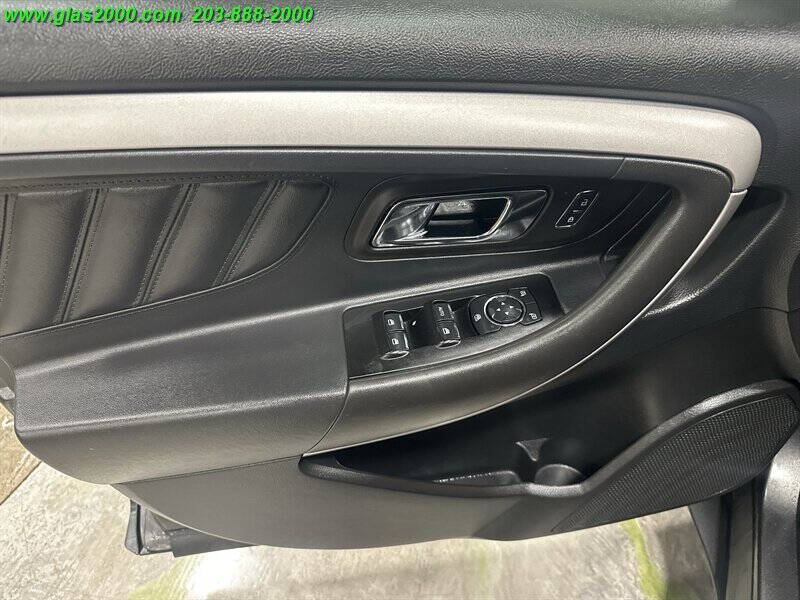 2015 Ford Taurus SEL