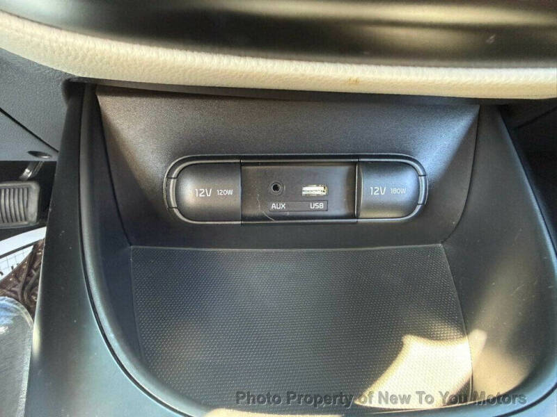 2016 Kia Soul +