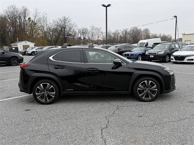 2019 Lexus UX 250h Luxury