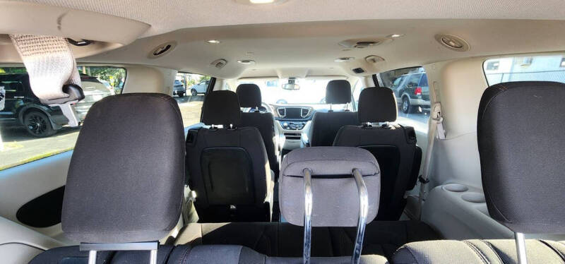 2017 Chrysler Pacifica Touring