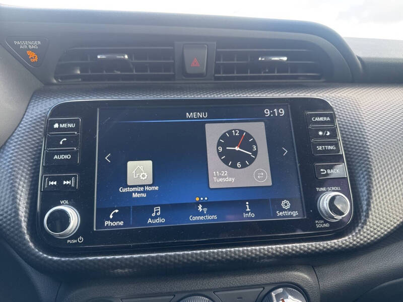 2023 Nissan Kicks SV