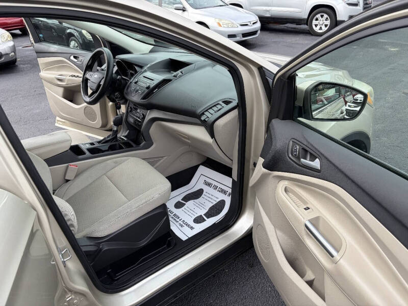 2017 Ford Escape SE